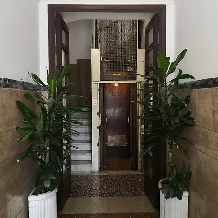 아파트 Maria's Apartment, Just Renovated!