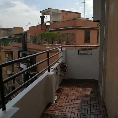 Maria's Apartment, Just Renovated! 아파트 *